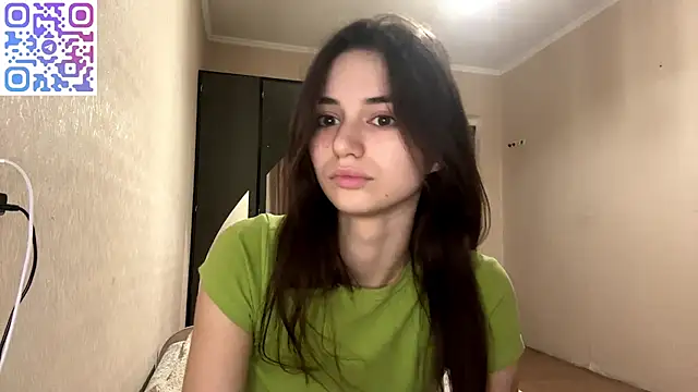 Barbie_ee Adlı Modelin Canlı XXX Sohbeti