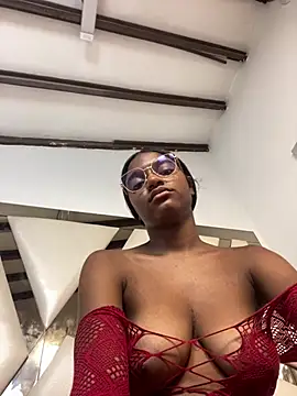 MiaaHoward Adlı Modelin Canlı XXX Sohbeti