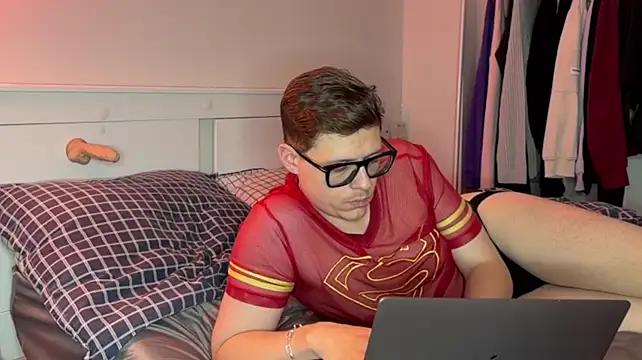 Chat XXX Live daniel-below