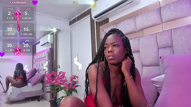 lizmonroee Chat XXX live