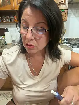 Fiona06's Live XXX Chat