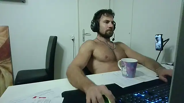 XXX chat uživo modela alpha-hunk