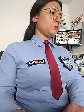 Chat +18 de Queen_linda1 ao vivo