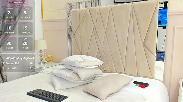 Adrien_Monteiro Chat XXX in diretta