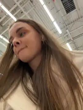 Chat +18 de KristiRich ao vivo