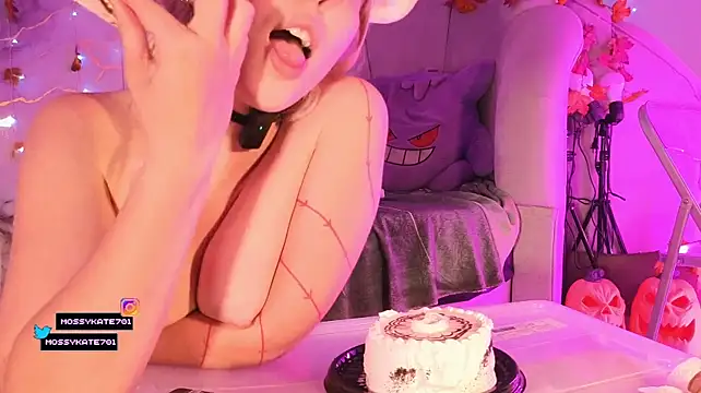 Katemoss70 라이브 XXX 채팅