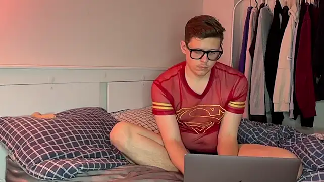 XXX chat uživo modela daniel-below