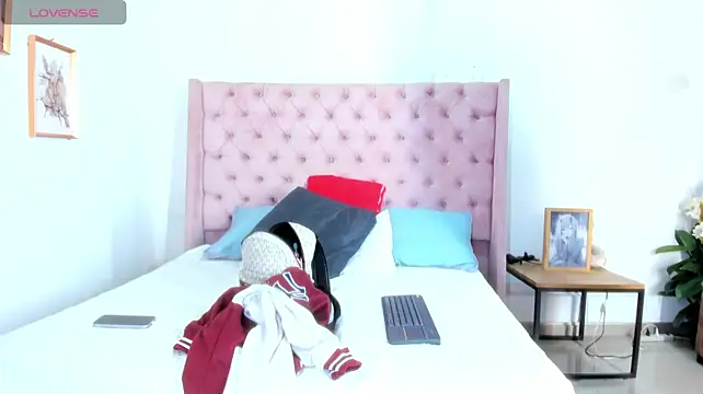 Chat XXX en directo de Michelle-Daniels