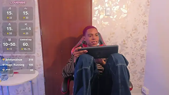 הופעת וובקאם של luccas_lowee