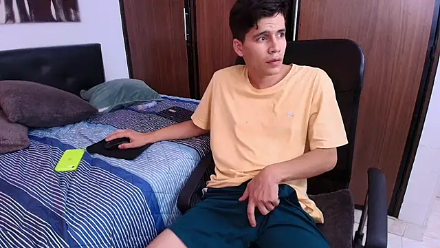 Jacob5_'s Live XXX Chat