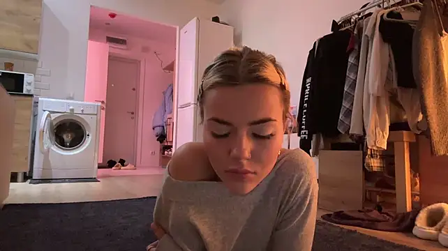 ChristelDuncombe live XXX chat