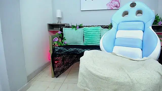 Adri_gomez_x Adlı Modelin Canlı XXX Sohbeti
