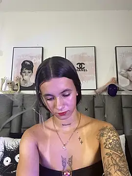 JuliaColemann: онлайн-секс-чат