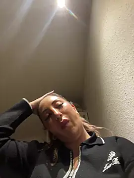 Chatroom XXX en direct de Nilay-Versaut