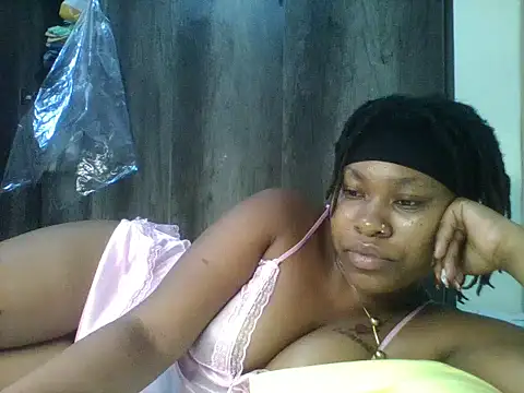 Chat +18 de Juicyy_afriq ao vivo