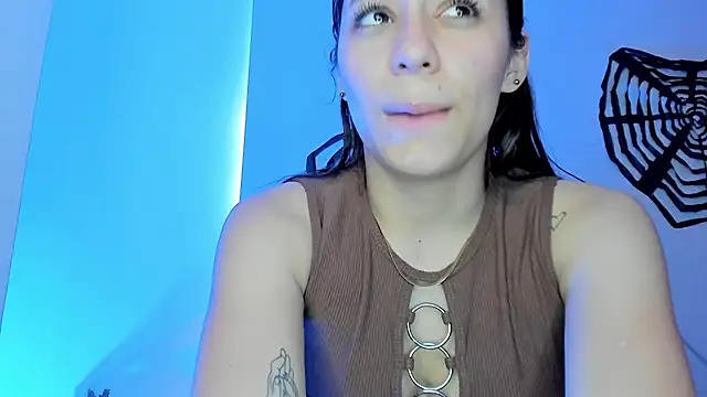 TANIA_06's Live XXX Chat
