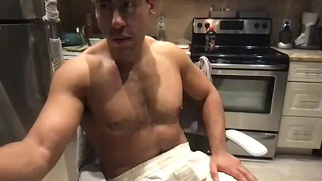 BigGuyMuscle live XXX chat