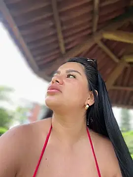 Issane_Peru Chat XXX in diretta