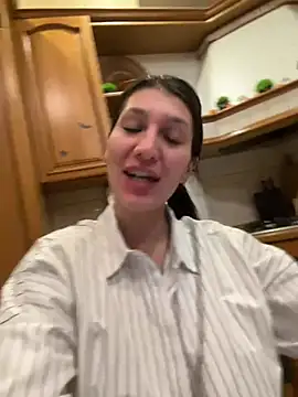 צ'אט XXX בשידור חי של RussianGirls_