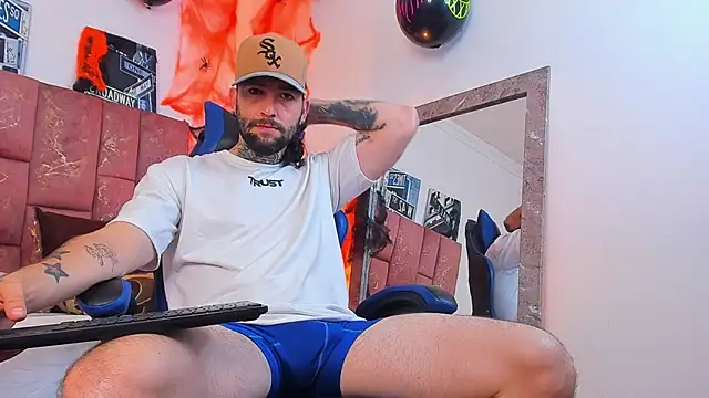 Онлайн чат XXX ALPHA_MASTER1