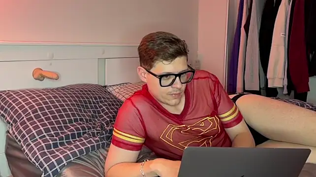 daniel-below Live XXX-chat
