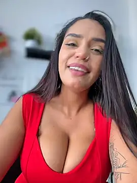 Sara-77 XXX чат на живо