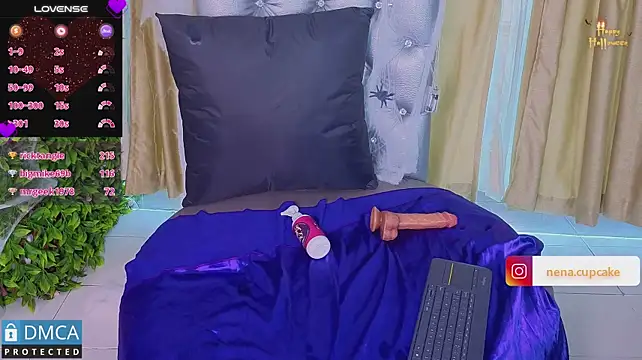 Онлайн чат XXX nena_cupcake_
