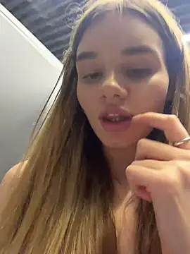 BARAVISHA Adlı Modelin Canlı XXX Sohbeti