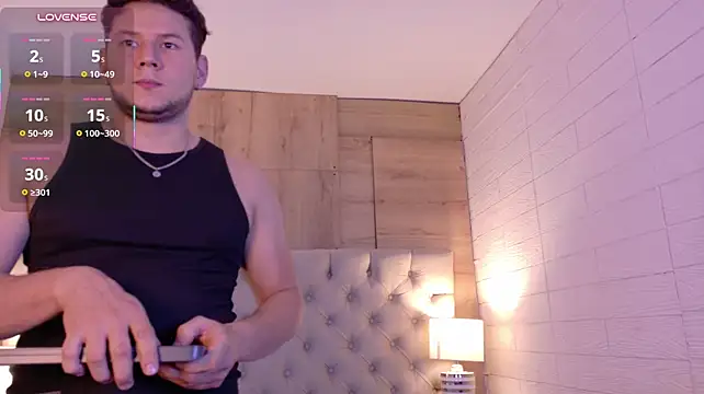 Izui_Pierce Live XXX-Chat