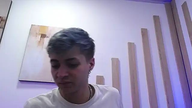Ari_Stonne's Live XXX Chat