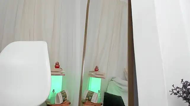 The_Essentials Live XXX-Chat