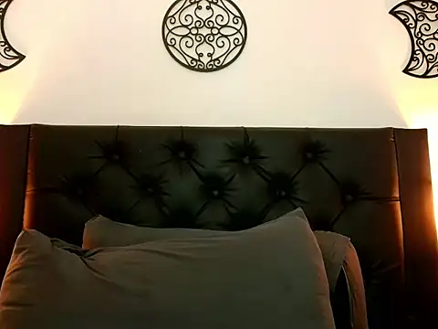 NatalyGuzman26 Adlı Modelin Canlı XXX Sohbeti
