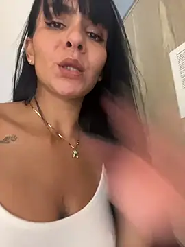 แชท XXX สดของ LuxeBrunetteXXX
