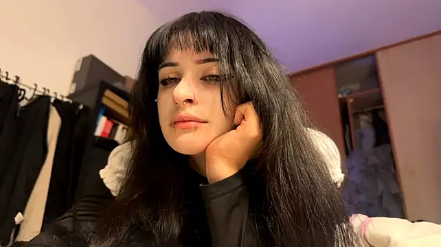 ClareBalaski's Live XXX Chat