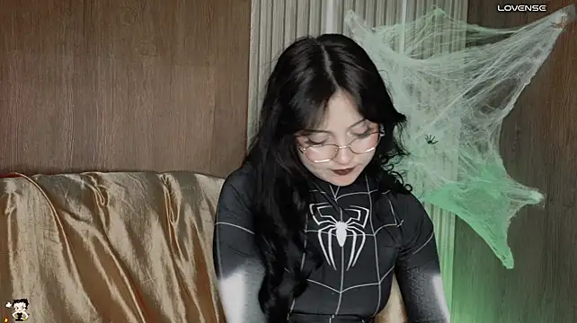 _Rouse_v Live XXX Chat