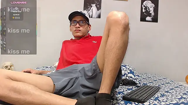 Chat +18 de tiberius_blaunch ao vivo