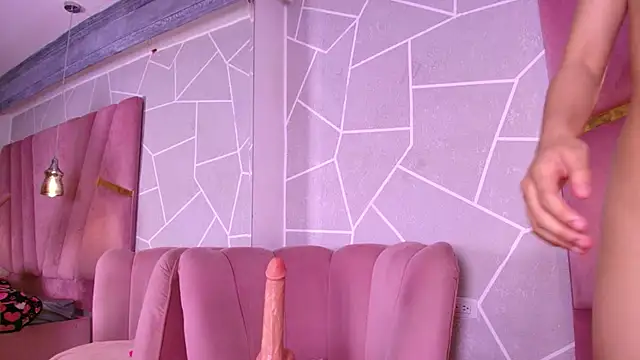Miahrousse's Live XXX Chat