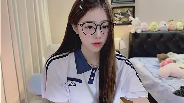 Evacute-top Live XXX-chat