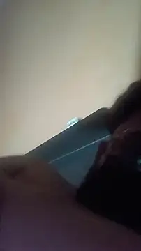 XXX chat uživo modela Pinkuchubby025