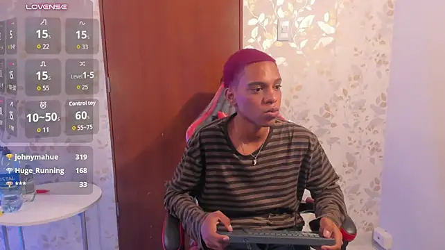 luccas_loweeのライブXXXチャット