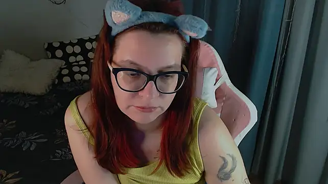 Milaniya_Poolys Chat XXX in diretta
