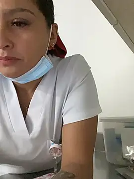 Chatroom XXX en direct de Valentina1Rose