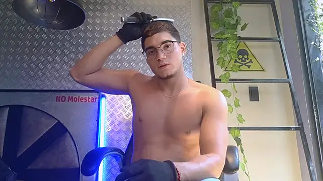 Chat XXX ao vivo de ThiagoFox