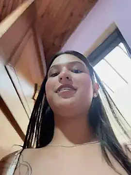 Ashlye_777 Adlı Modelin Canlı XXX Sohbeti