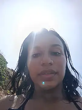 ela_outside's Live XXX Chat