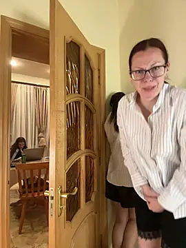 RussianGirls_: онлайн-секс-чат