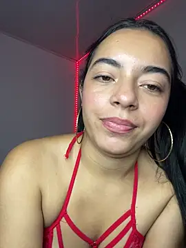 Veroniica_Topas élő XXX-chatje