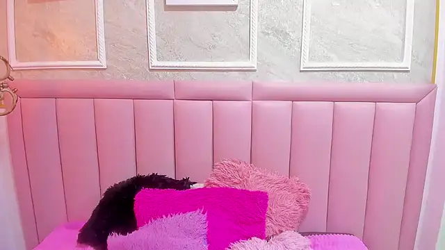 velvet_girll লাইভ XXX চ্যাট