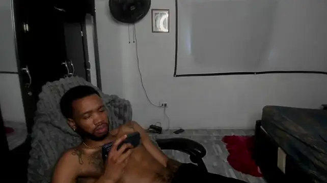 Kofi_exotic_2 现场XXX聊天