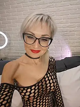 Živý XXX chat Milforja